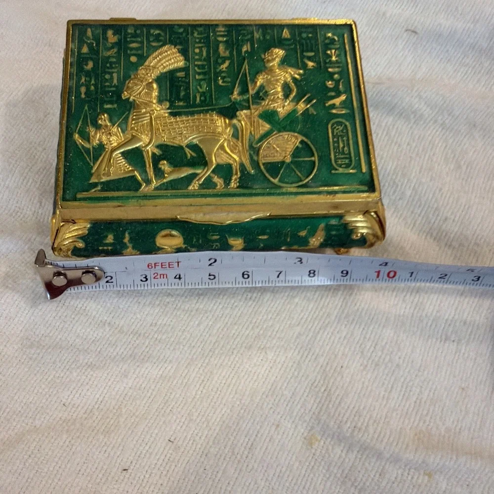 Vtg Egyptian Pharoah Chariot Hieroglyphic Scene Footed Treasure Jewelry Box